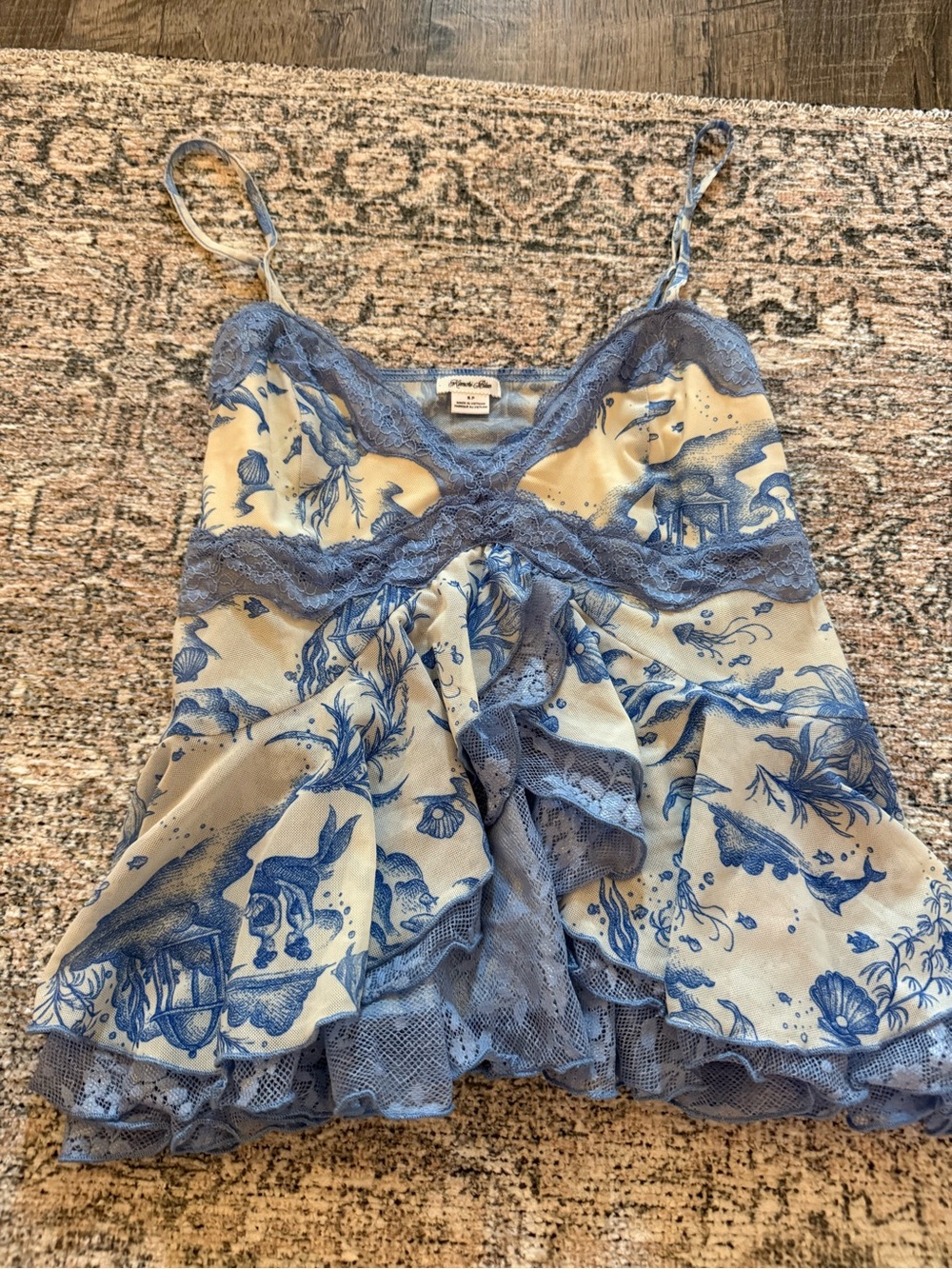 Kimchi Blue Blue & Cream Toile Lace-Trim Camisole